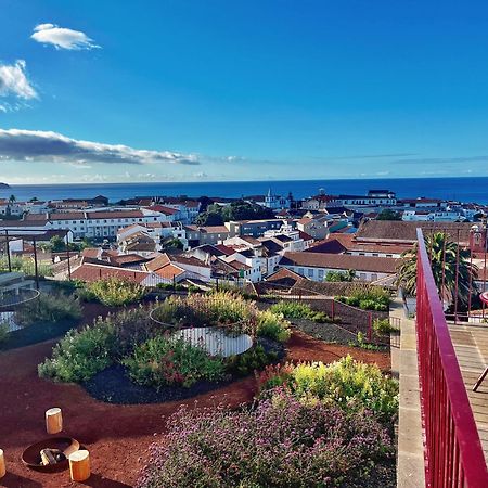 Angra + Apartment Angra do Heroísmo Екстериор снимка