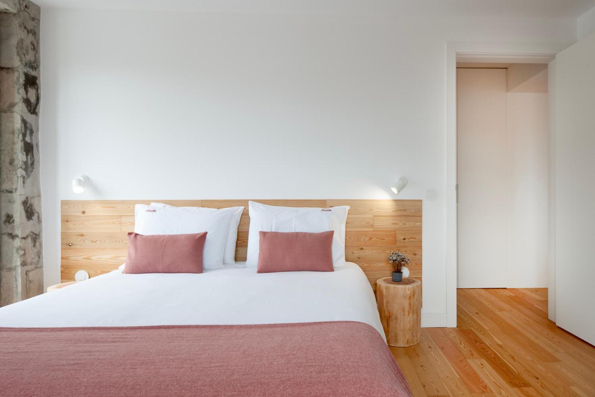 Angra + Apartment Angra do Heroísmo Екстериор снимка